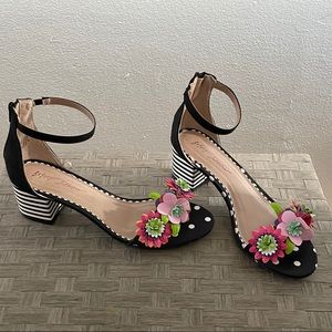 Betsy Johnson Indy Heel